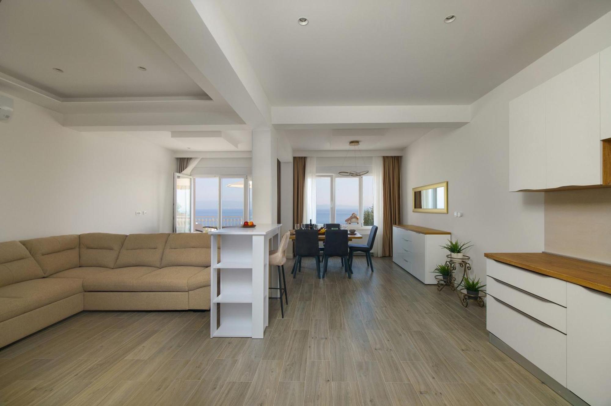 Apartmán L&l With Swimming Pool And Seaview